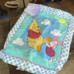 ヴィンテージ布団　キャラクター布団　海外　掛け布団　キャラクター寝具　ディズニー　プーさん　ピグレット