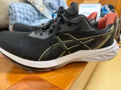 アシックスランニングシューズ Versablast 3 黒 スニーカー