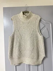 アイボリー ホワイト クリーム色 ぼかし ニット ベスト