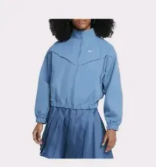 ナイキ 軽量 ジャケット ウィンドブレーカー ジップアップ