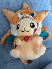 ポケットモンスター メガリザードンY ポンチョ ピカチュウ ぬいぐるみ (最終価格)