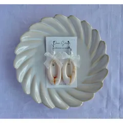 パール ホワイト リボン 大振り シルバー ピアス