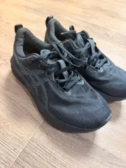 260 アシックス ノヴァブラスト5 ランニングシューズ WIDE