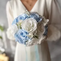 白バラ×水色ラウンドブーケ☆ブートニア