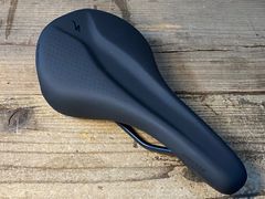 SpecializedサドルBridge Comp 155/143新車外し - メルカリ