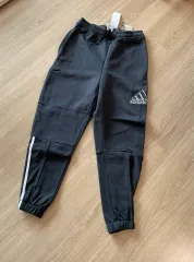 (新品) adidas トレーニングパンツ
