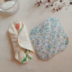 【布ナプキン】無添加コットンフランネル 花柄2種 18cm6層仕立て 2枚セット