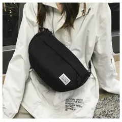 ボディーバッグ ショルダーバッグ ブラック 黒 韓国 肩掛け 原宿  渋谷