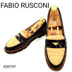 グッチ 美品 スタッズ サイドジップ ブーティ 本革 レザー EU37 - メルカリ