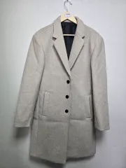 新品 ベージュ色 コート