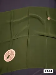 【風呂敷】縮緬　ちりめん　正絹　ダークグリーン　家紋　70cm×70cm 和小物　着物　和装　ZA41