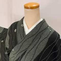 小紋 洗える着物 裄66.2cm 身丈164.5cm 花柄 袷 お洒落着 普段着 ポリエステル 黒 緑 美品 M サイズ 5182