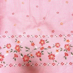 コットン生地　7ｍ　ギンガムチェック　花刺繍入り　ピンク　110×720　カントリー