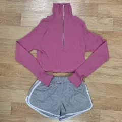 着用画像あり クロップドTシャツ ハーフパンツ ルームウェアセット まとめ売り