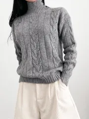 モックネックボタン付きニット