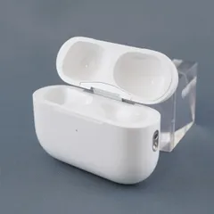 Apple AirPods Pro 2 充電ケースのみ USED美品 第二世代 ワイヤレスイヤホン MagSafe充電ケース Lightning MQD83J/A 完動品 KR V0066