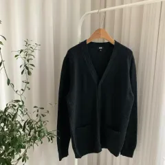 UNIQLO ユニクロ ウール混 柔らかい Vネック カーディガン