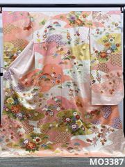 振袖 金駒 刺繍 紋意匠 身丈174cm 新品未使用品 MO3421 - メルカリ