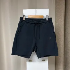 ナイキ テックフリース ハーフパンツ M
