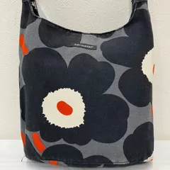 9012　marimekko　マリメッコ　レディース　ショルダーバッグ　キャンバス　ウニッコ　ブラック　グレー　花柄　フラワー　北欧　レディース　シンプル　きれいめ　カジュアル　MAGONE