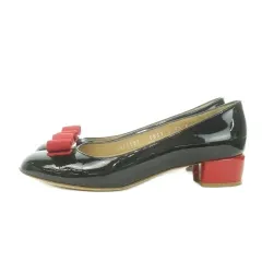 サルヴァトーレフェラガモ Salvatore Ferragamo パンプス エナメル ミドルヒール アーモンドトゥ レザー ヴァラリボン バイカラー 4.5 21.5cm 黒 ブラック 赤 レッド /AH17 ■GY18