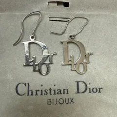 Christian Dior クリスチャンディオール　 Diorロゴフックピアス　シルバーカラー　デカロゴ