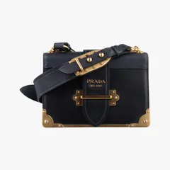 プラダPradaカイエ ブラック レザー 25