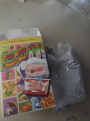 ポップマート ラブブ ザ・モンスターズ・ワキ・マート・シリーズ フィギュア