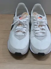 ナイキ スニーカー 新品