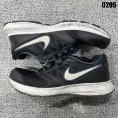 ナイキ ブラック ランニングシューズ スニーカー