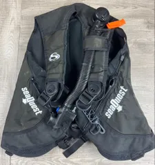 値下げしました！！ダイビング重器材セットBCDジャケット アクアラング  SeaQuest Pro Mサイズ AQUALUNG（アクアラング） 重器材 セット ダイビング 17番 BCD