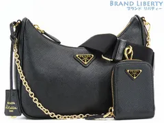 【未使用】プラダ　PRADA　Re-Edition 2005　サフィアーノ　2WAY 斜め掛けショルダーバッグ　セミショルダーバッグ　ワンショルダーバッグ　ホーボーバッグ　ハンドバッグ　アクセサリーポーチ　NERO ブラック ゴールド金具　1BH204