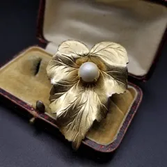 60'70's Sarah Coventry 葡萄の葉 パール装飾 上品 ヴィンテージ リーフ ブローチ ゴールドトーン レトロ コスチュームジュエリー Y26-B②
Sarah Coventry