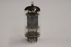 Telefunken ECC83 12AX7 真空管 西ドイツ製b_10 - メルカリ