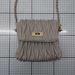 ◇ Θ マジェスティックレゴン MAJESTIC LEGON キルティングチェーンショルダーバッグ ベージュ系 レディース E  【1601070001202】