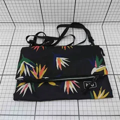 ◇ Θ キウ Kiu フラワープリント ショルダーバッグ ブラック系 男女兼用 E  【1601070006528】
