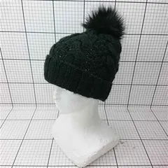 ◇ ⊇ アグ UGG ニットポンポン付きビーニー帽 ブラック系 レディース E  【1601150012951】