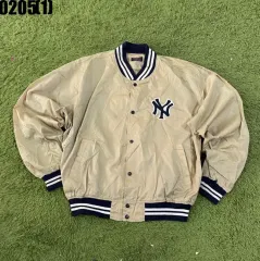 NEW YORK ヤンキース スタジャン XL