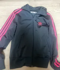 ピンク アディダス ジャージ