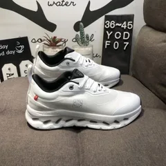 オフホワイト LOEWE×On Cloudtilt2.0　ロエベ×オン  ランニングシューズ ランシュー ロード マラソン トレーニング スポーツ スニーカー 厚底  並行輸入品