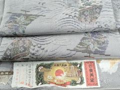 本場大島紬着物【証紙付き】シルバーグレー系薄紫《未使用》訪問着美品 