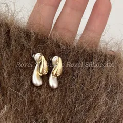 ピアス 耳飾り シルバーカラー 銀色 可愛い 大人可愛い 個性的 シンプル レディース ジュエリー イベント パーティー 大人かわいい デイリー ガーリー フェミニン 韓国系