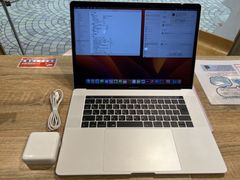 ジャンク】2018 MacBookPro 15インチ 16GB/256GB - メルカリ