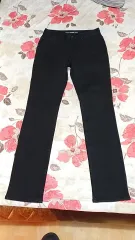 GUESS 起毛 ストレッチ ブラックジーン 28インチ 丈104