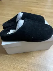 (42)COS フリース LINE スウェード スリッパ