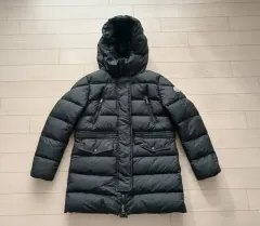 モンクレールジュニア ブラック ダウン アウター フード 10Y