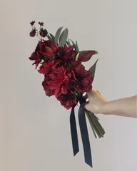 【ブートニア付】赤ウェディングブーケ｜アーティシャルフラワー造花