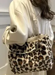 ヒョウ柄ファー ショルダートートバッグ