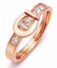 Qroza ホースシュー ピステンレス レディース 指輪 レディース ファッション シンプル 重厚 人気 おしゃれ プレゼント ギフト サテン巾着付【ピンクゴールド】