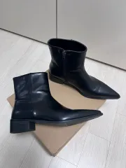 アンクルブーツ 250 ポインテッドトゥ スティレット 靴